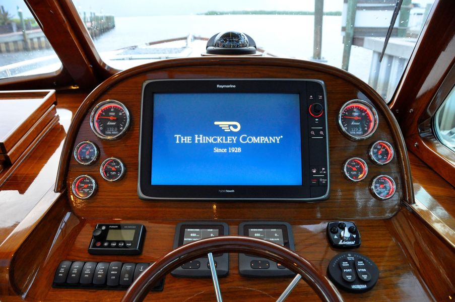 2017 Hinckley Picnic Boat MKIII