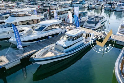 2022 Protector 380 Targa