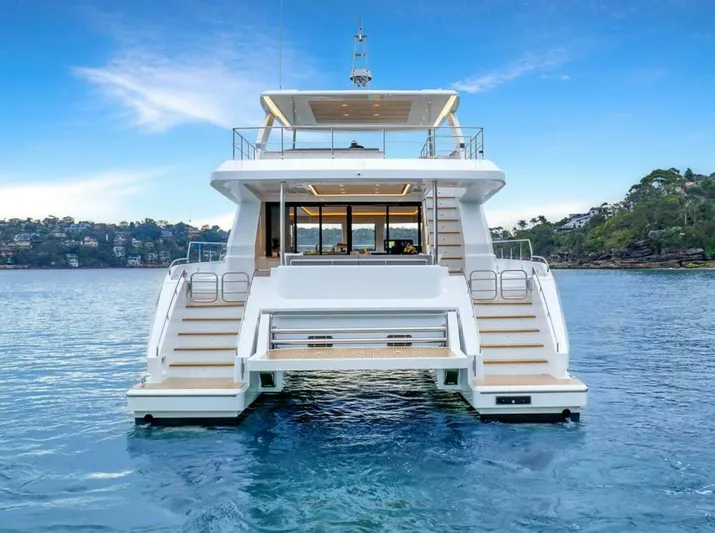 53f Iliad 2025 Yacht Photos Pics 