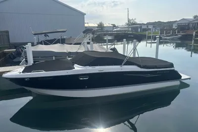 Four Winns H260