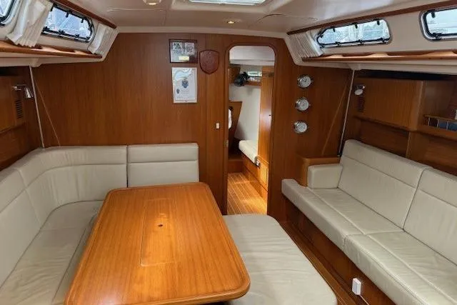  Yacht Photos Pics Main salon looking forward