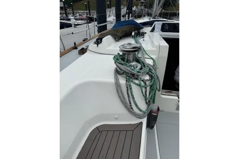  Yacht Photos Pics Deck details