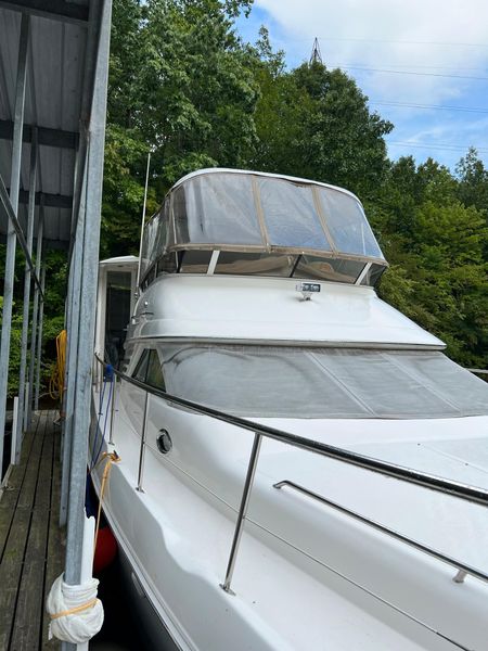 2000 Sea Ray 420 Aft Cabin