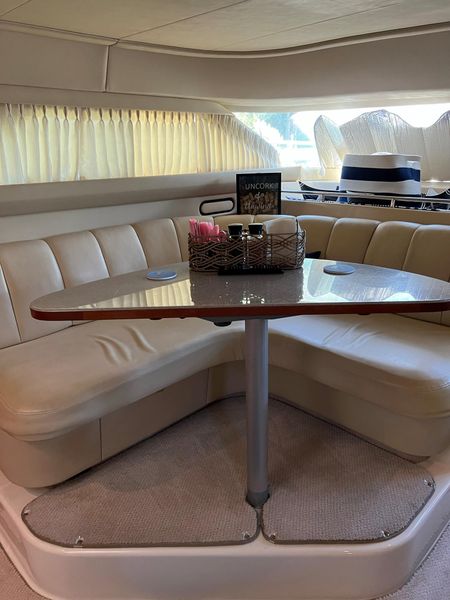 2000 Sea Ray 420 Aft Cabin