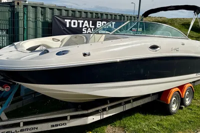 2004 Monterey 253 Explorer Sport