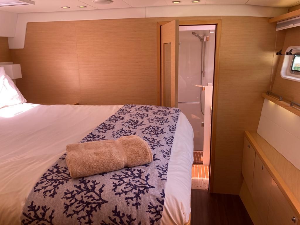 2011 Lagoon 56 