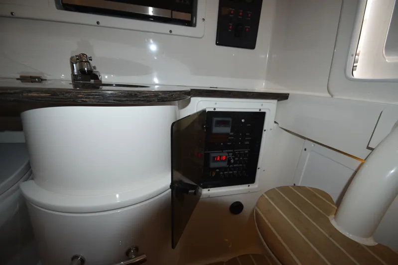 Why Knot II Yacht Photos Pics Interior of 2018 Regulator 34SS with control panel.