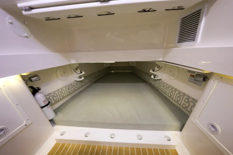 Why Knot II Yacht Photos Pics Interior of 2018 Regulator 34SS boat.