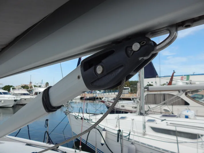  Yacht Photos Pics Close-up of Italia Yachts 13.98 (2021) rigging detail in a marina setting.