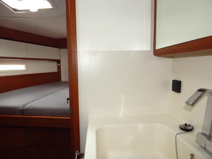  Yacht Photos Pics Italia Yachts 13.98 (2021) interior showing cabin and bathroom with modern design.