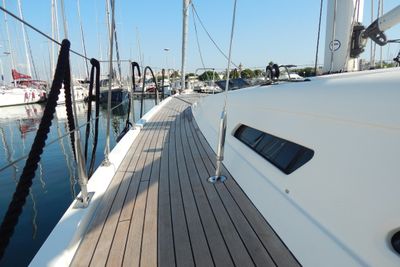 Yacht