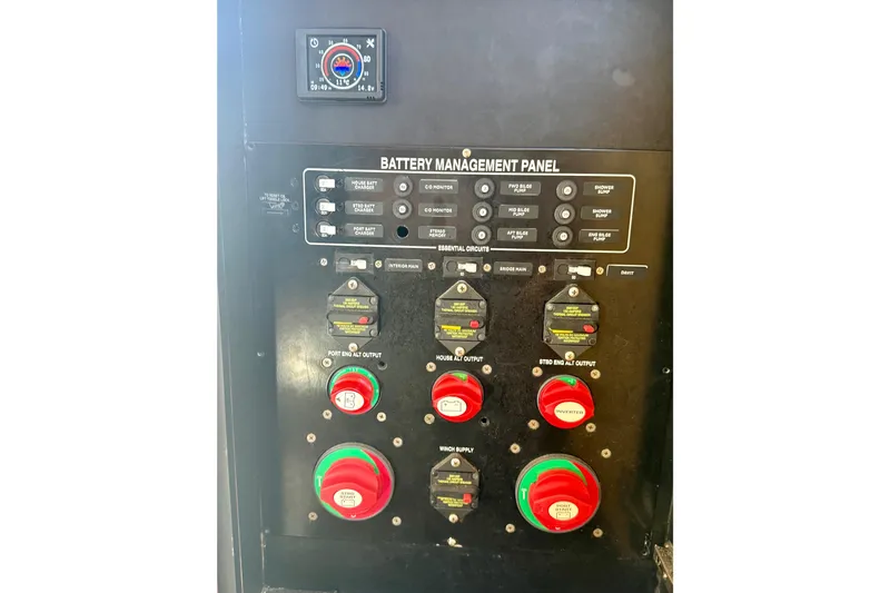 Trademarc Yacht Photos Pics Battery management panel on a 2004 Meridian 490 Pilothouse boat.