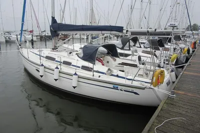 2010 Bavaria 38 Cruiser