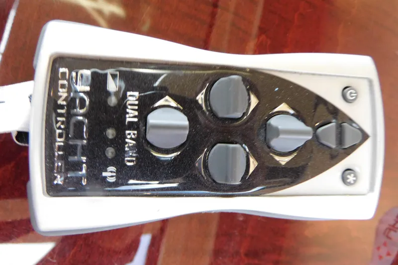  Yacht Photos Pics Yacht controller with dual band feature on a 2013 Sea Ray 510 Sundancer.