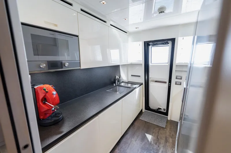 Sanlorenzo Sl 86 Yacht Photos Pics 