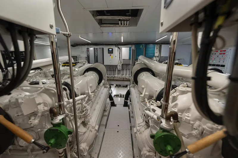 Sanlorenzo Sl 86 Yacht Photos Pics 