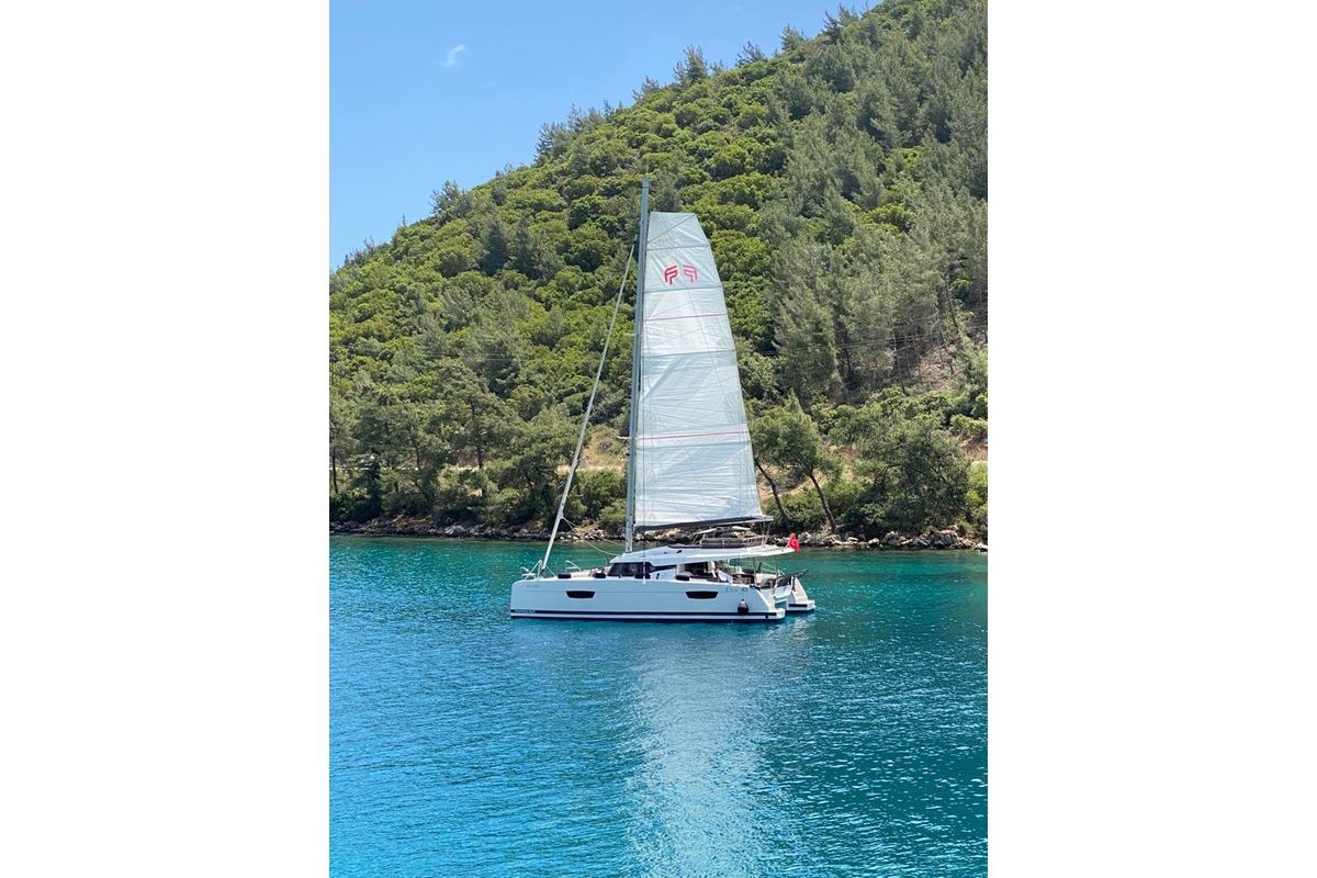 2020 Fountaine Pajot 44 