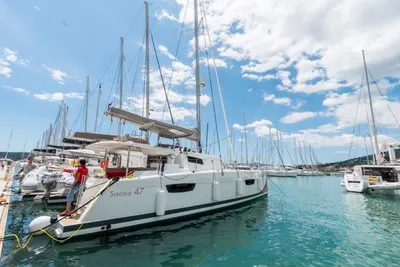 Fountaine Pajot Saona 47