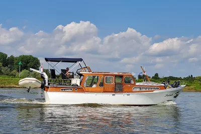 1955 Custom Merwedekruiser, Houten opbouw