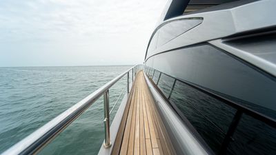 Yacht