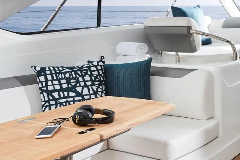  Yacht Photos Pics Manufacturer Provided Image