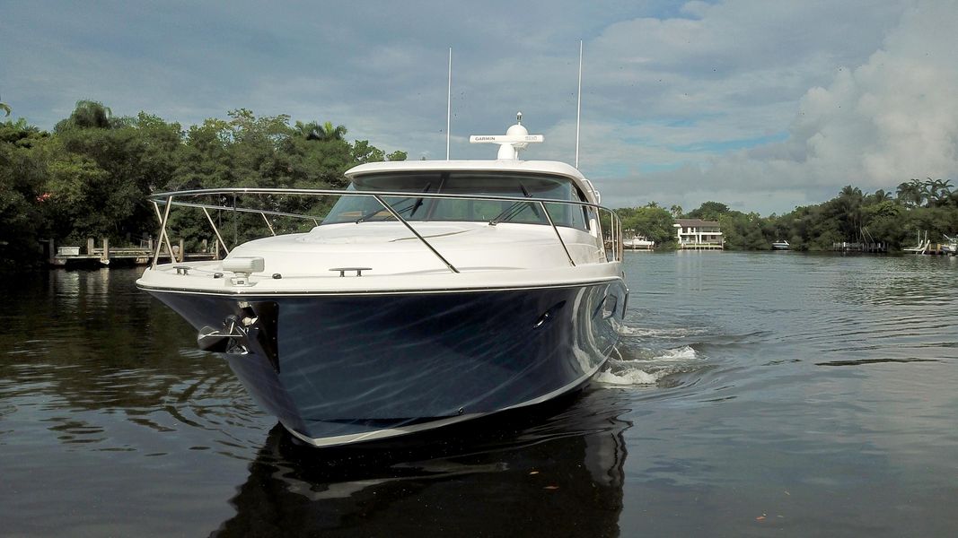 2016 Tiara Yachts 44 Coupe