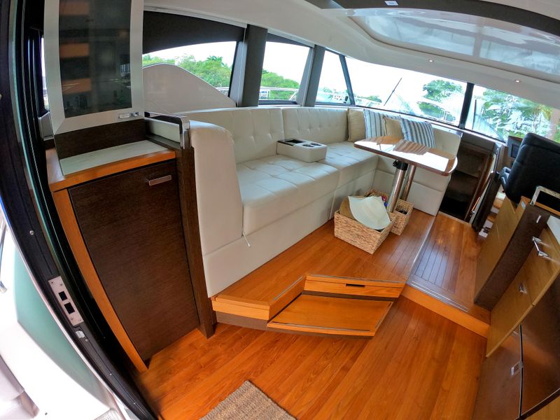 2016 Tiara Yachts 44 Coupe