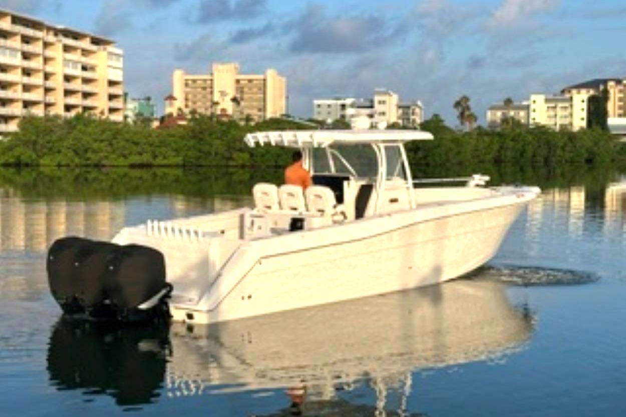 Stamas 390 Tarpon