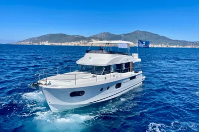 2024 Beneteau Swift Trawler 48