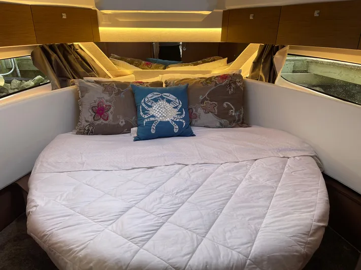 Senior Moments Yacht Photos Pics 