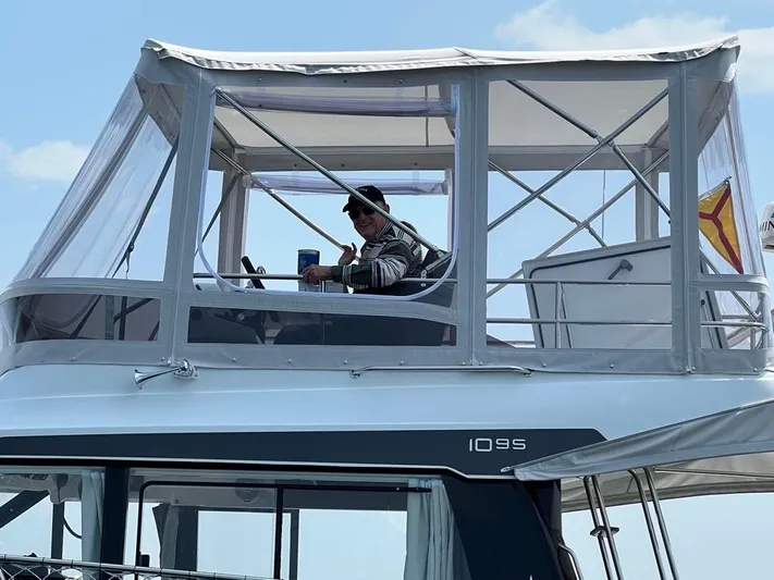 Senior Moments Yacht Photos Pics 