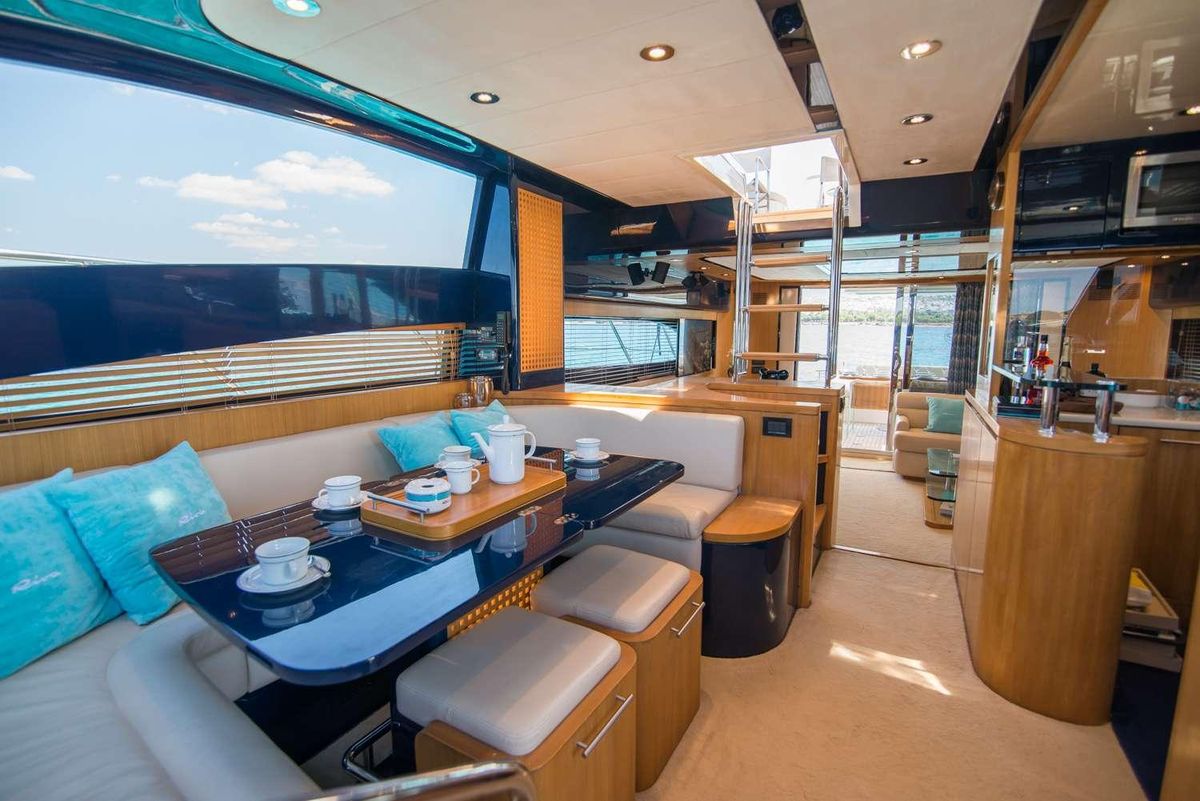 2000 Riva 70 