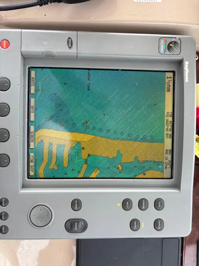  Yacht Photos Pics Boat navigation system display on a 2004 Riviera 4000 yacht.