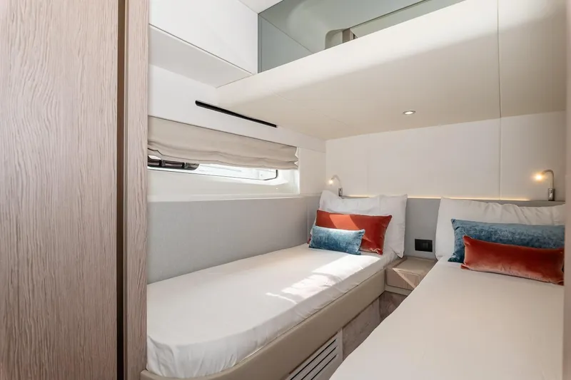 II Zoes Yacht Photos Pics Luxurious twin cabin interior of 2023 Azimut Fly 53 yacht with modern decor.