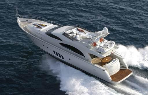 dominator 865 yacht price