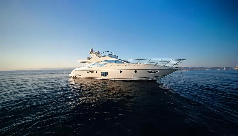  Yacht Photos Pics AZIMUT 62 FLY 62E 2007 YACHT FOR SALE