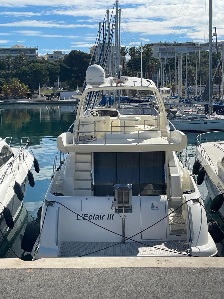 2007 Azimut 65 