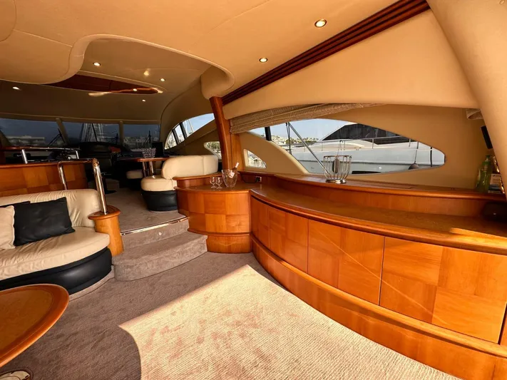  Yacht Photos Pics AZIMUT 62 FLY 62E 2007 YACHT FOR SALE