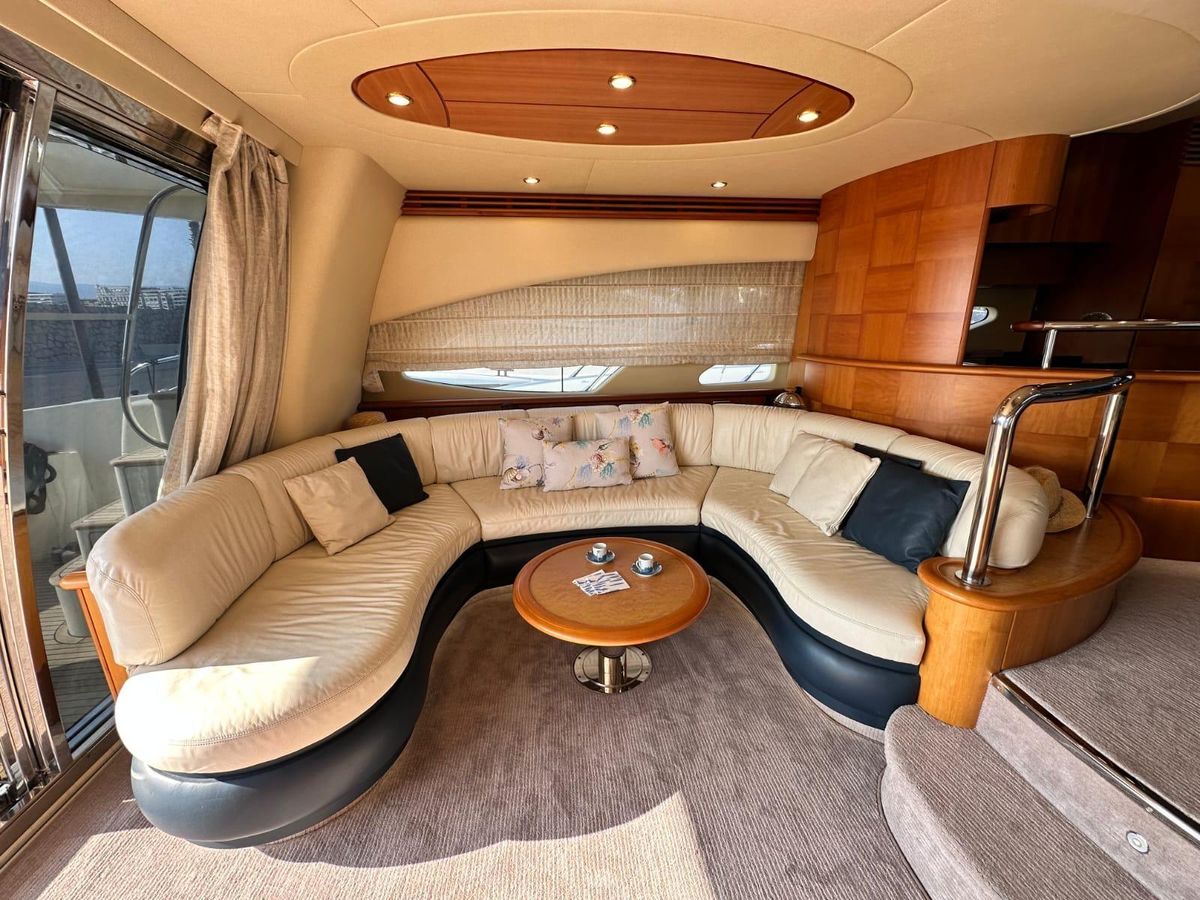 2007 Azimut 65 