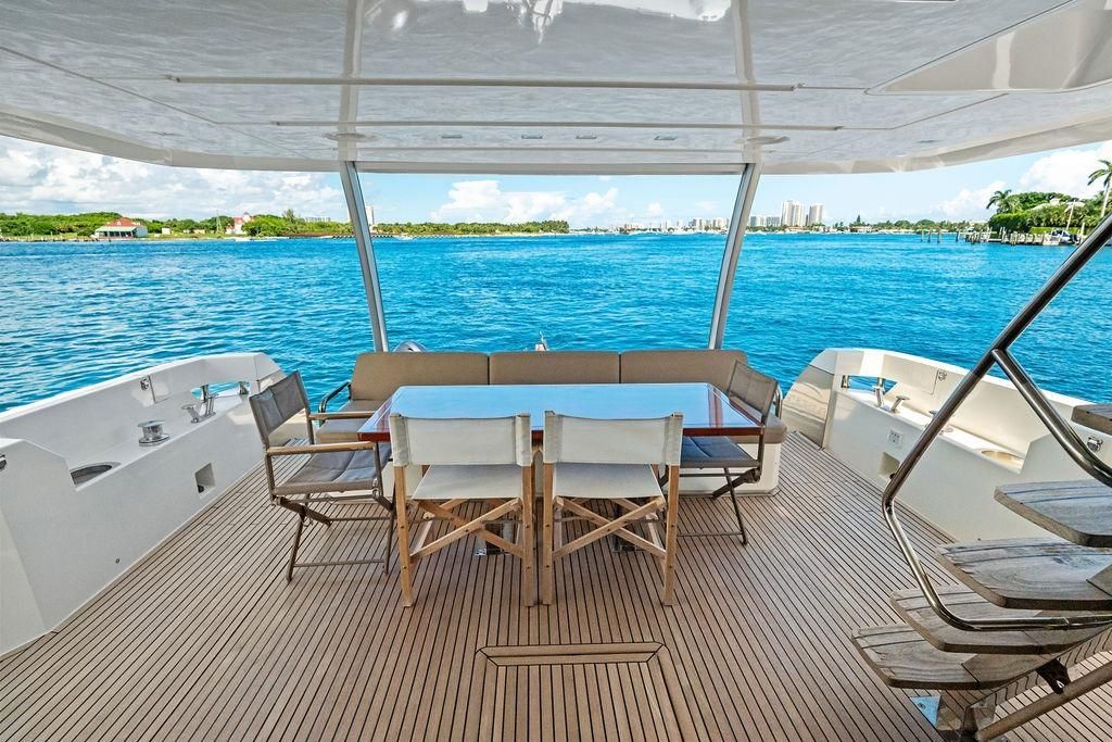 2016 Prestige 75 