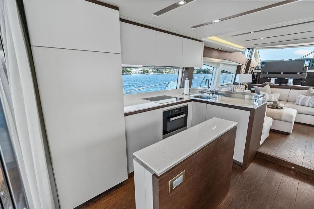2016 Prestige 75 