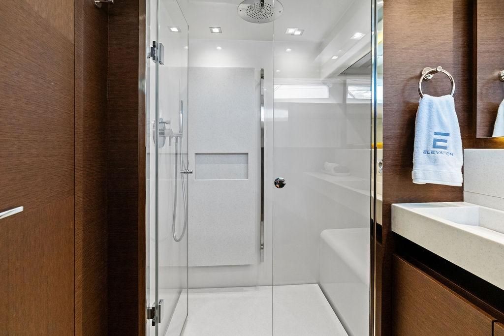 2016 Prestige 75 