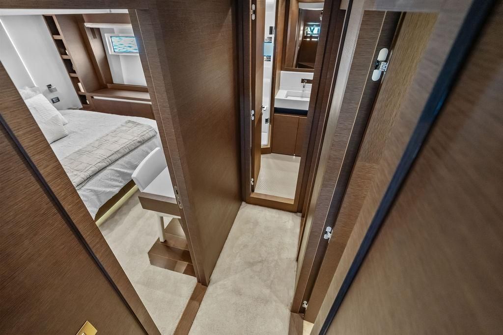 2016 Prestige 75 