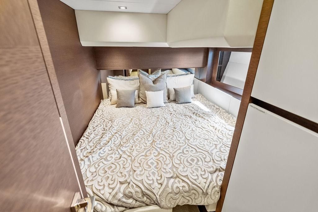 2016 Prestige 75 
