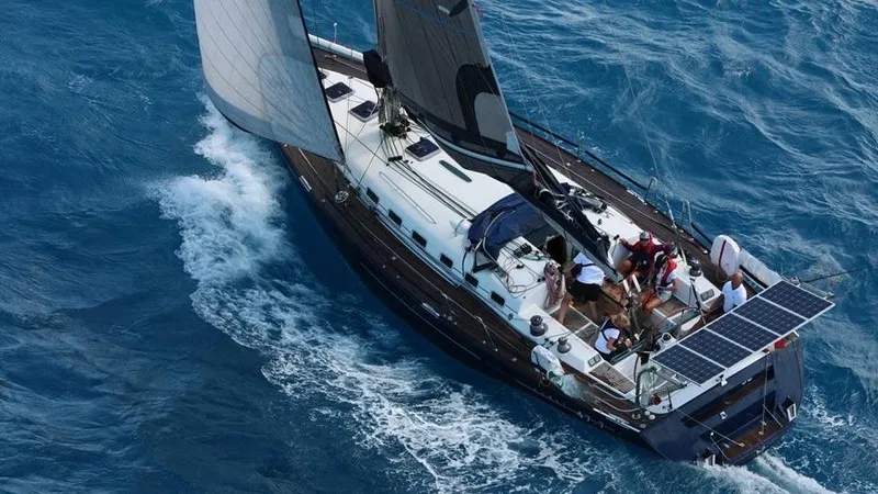 1696 Yacht Photos Pics 