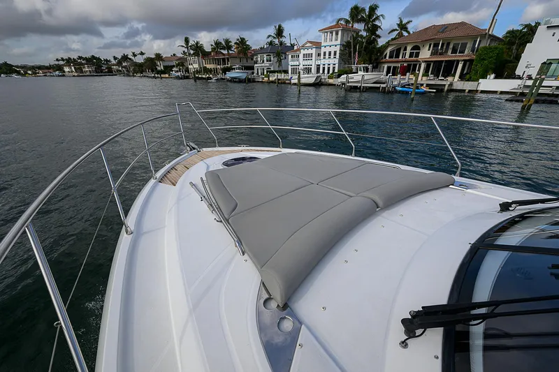 Bella Donna Yacht Photos Pics 