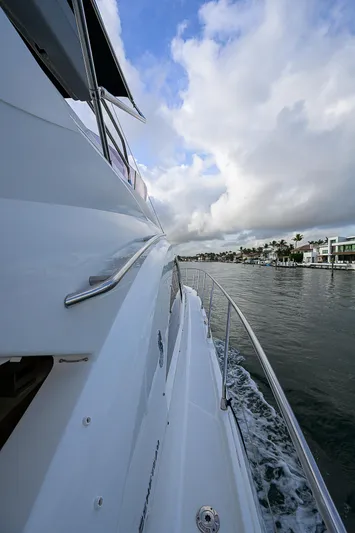 Bella Donna Yacht Photos Pics 