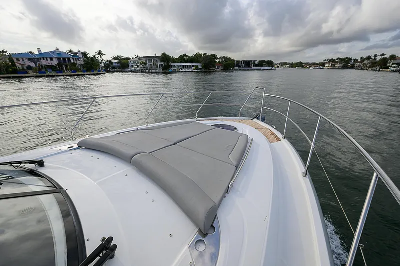 Bella Donna Yacht Photos Pics 