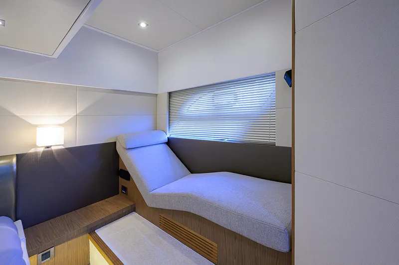 Bella Donna Yacht Photos Pics 