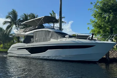 Galeon 500 Fly